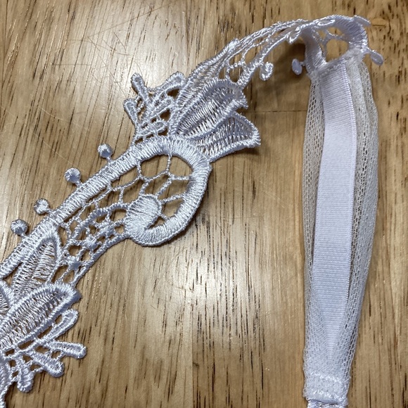 2 Lovely bras - Picture 15 of 16